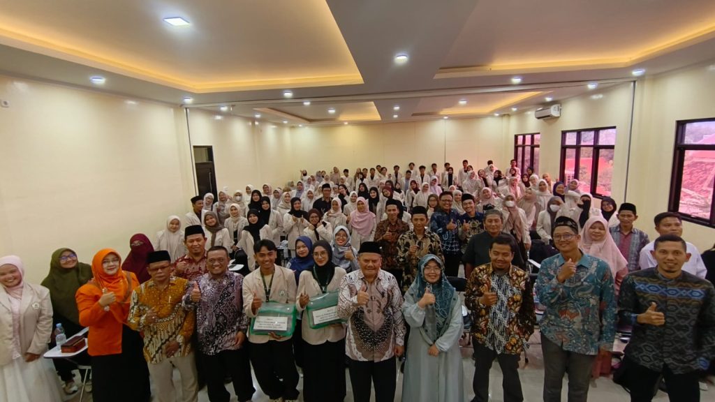 REKTOR INSTITUT NIDA EL-ADABI BOGOR BERIKAN PEMBINAAN, PEMBEKALAN, DAN PELEPASAN MAHASISWA PPL TAHUN AKADEMIK 2025/2026 ppl 03